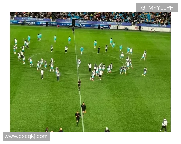 加入足球明星交流群微信号一起畅聊球场激情与明星故事